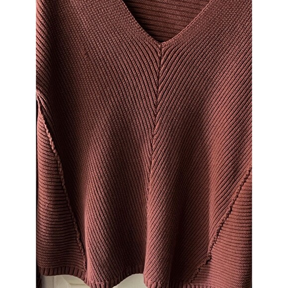 TCEC Pullover Sweater Size M Mauve Color V-Neck Long Sleeves - Picture 3 of 6